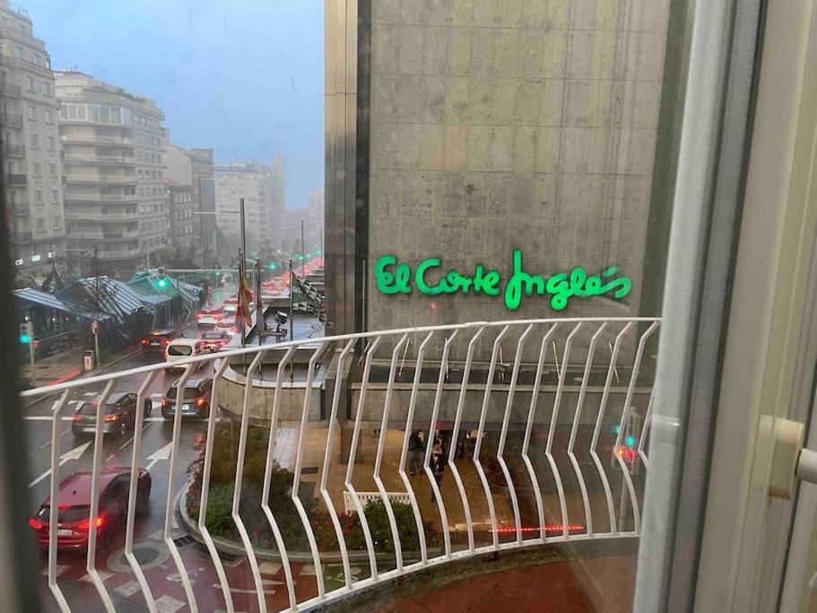 Apartamento Piso Lujo En Gran Via Con Garaje Vigo Exterior foto