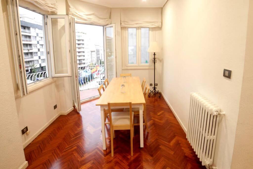 Apartamento Piso Lujo En Gran Via Con Garaje Vigo Exterior foto