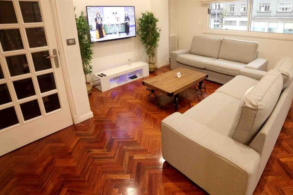 Apartamento Piso Lujo En Gran Via Con Garaje Vigo Exterior foto