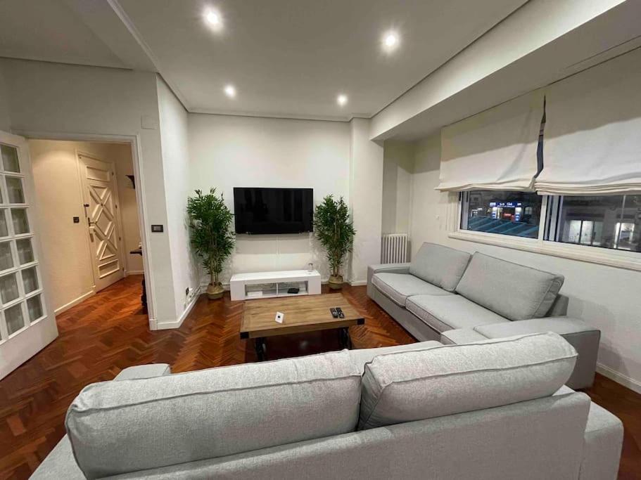 Apartamento Piso Lujo En Gran Via Con Garaje Vigo Exterior foto