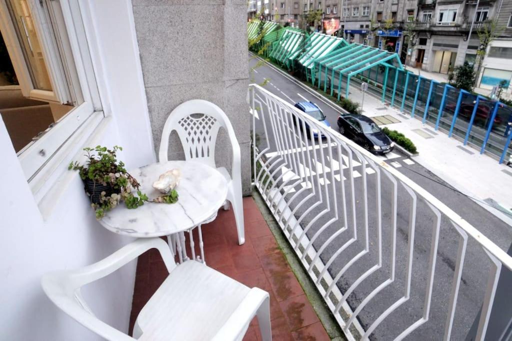 Apartamento Piso Lujo En Gran Via Con Garaje Vigo Exterior foto